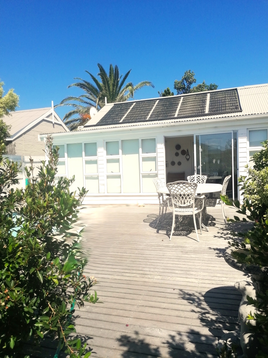 To Let 3 Bedroom Property for Rent in Milkwood Park Western Cape